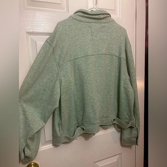 Mint green Shacket - Picture 2 of 4